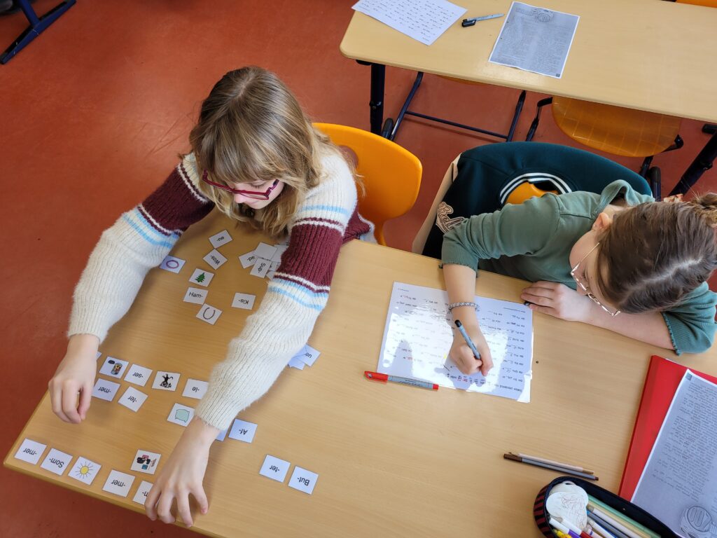 Spielerisch lesen und schreiben lernen mit viel Spaß.